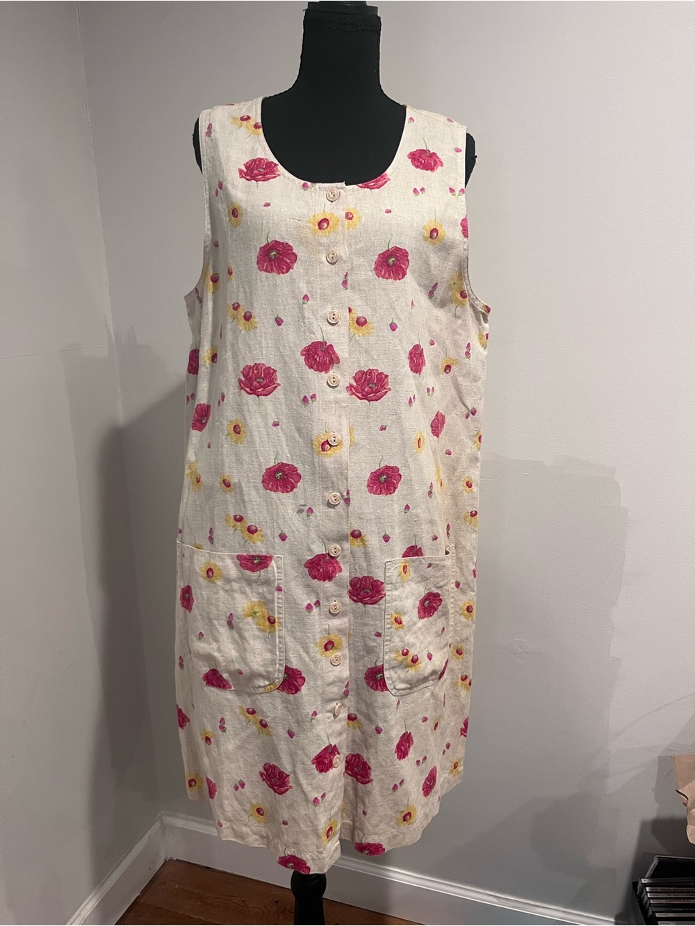 Women's Cream Floral Button-Front Linen Sundress - Pinkish Red Poppies